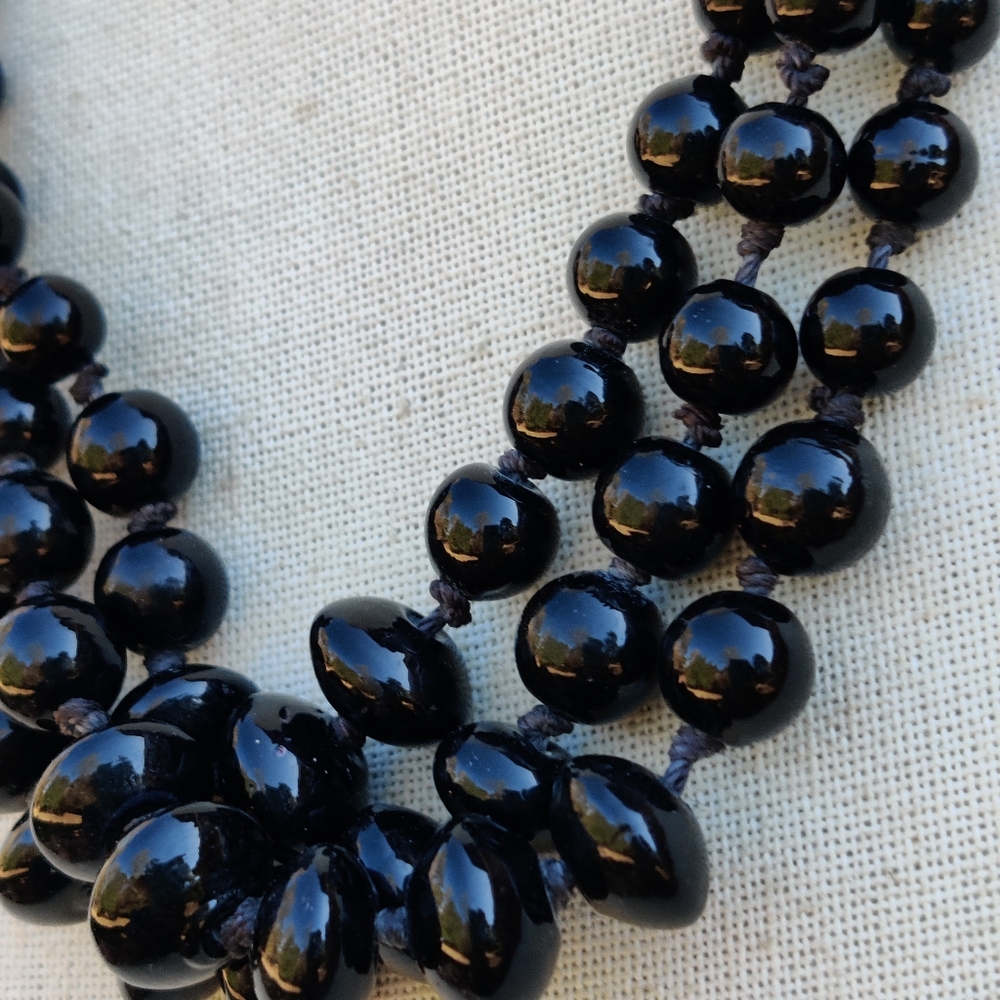 Black onyx healing/protection necklace - Picture 6 of 9